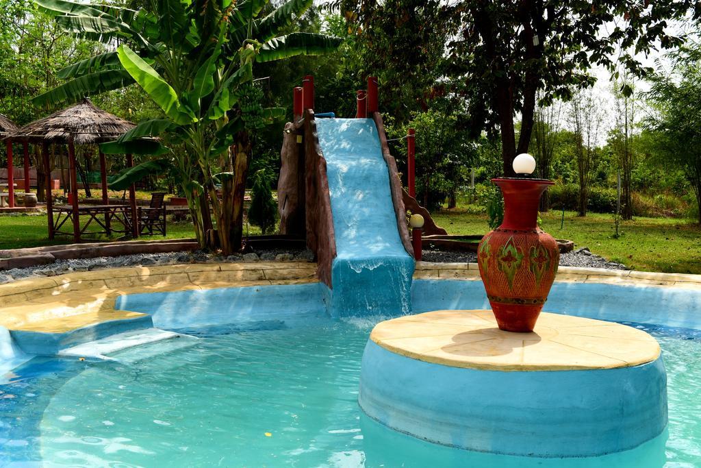 Mirabel Club Resort Haat Jomtien Eksteriør bilde