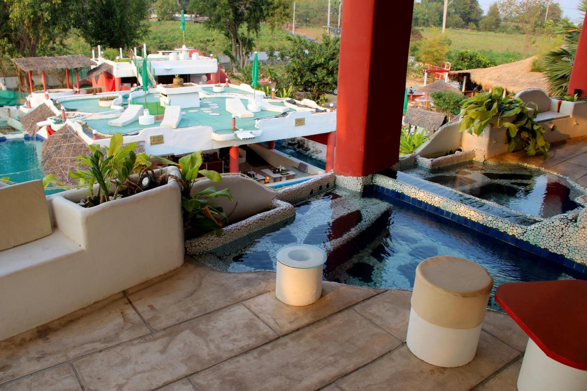 Mirabel Club Resort Haat Jomtien Eksteriør bilde