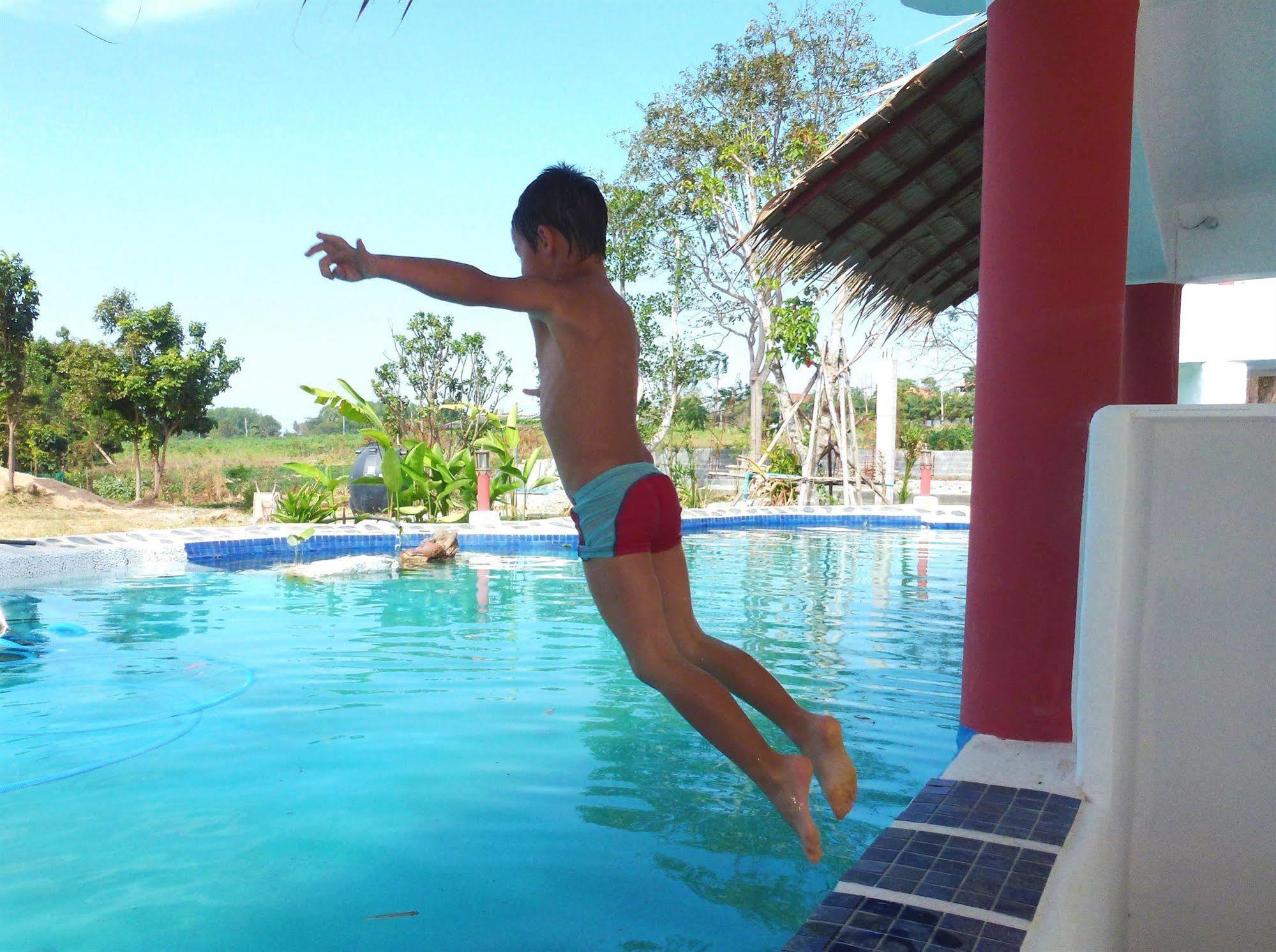 Mirabel Club Resort Haat Jomtien Eksteriør bilde